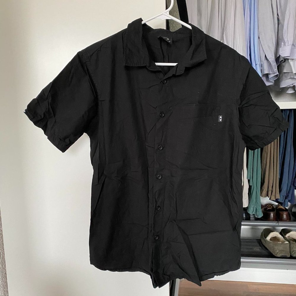 Oakley Large Short Sleeve Shirt